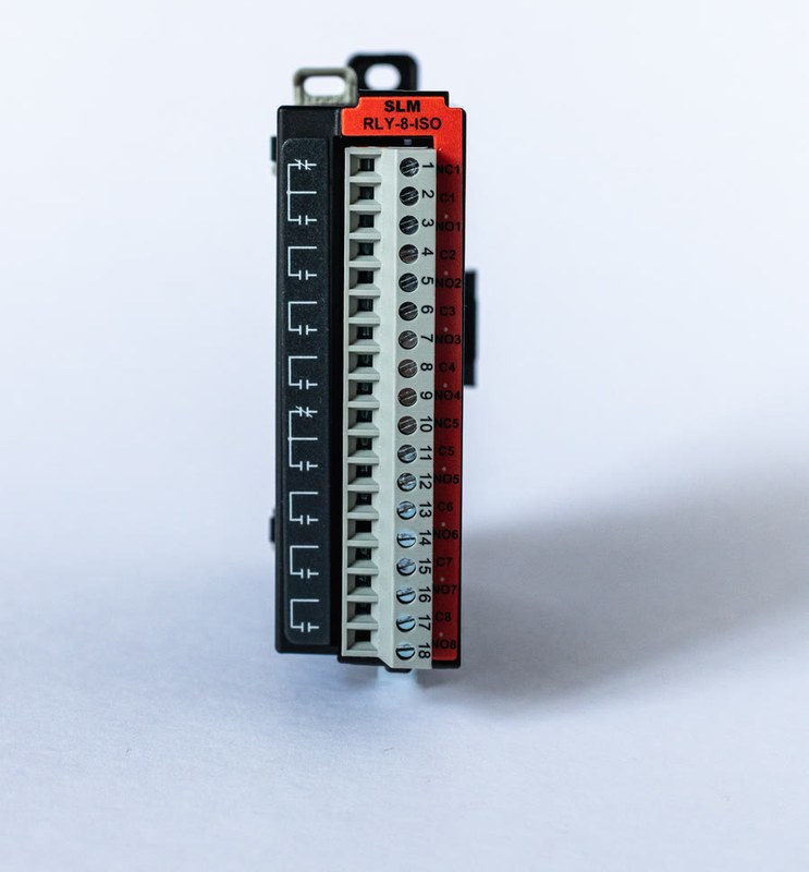 SLM-RLY-8-ISO product photo